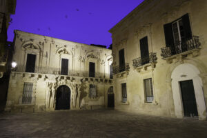 Scopri di più sull'articolo Piazza Sant’Oronzo e l’Anfiteatro Romano di Lecce