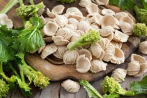 Scopri di più sull'articolo Gastronomia leccese: orecchiette, ciceri e tria e altri piatti imperdibili